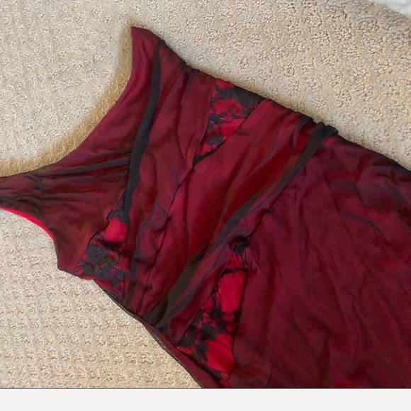 Burgundy One-Shoulder Mesh Ruched Mini Dress – Size M - Picture 3 of 3